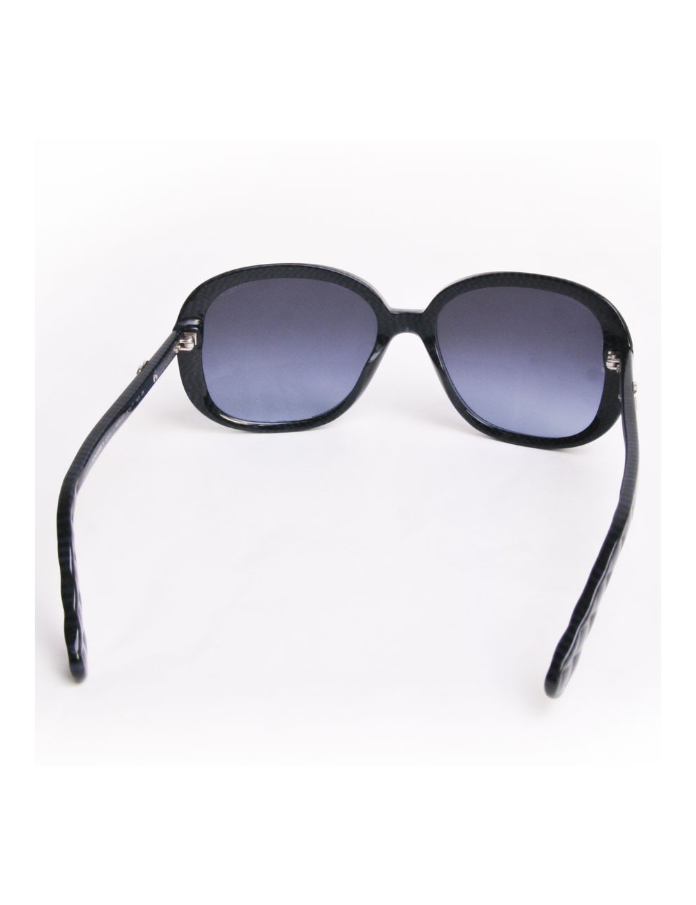 Lunettes de soleil CHANEL branches matelassées