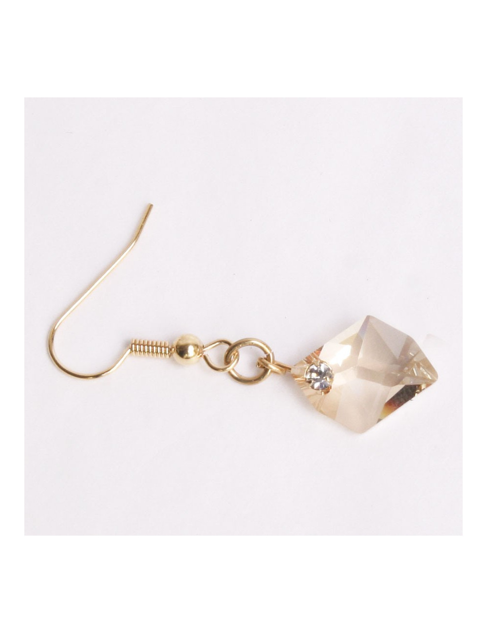 Clous d'oreille MARGUERITE DE VALOIS perle ovale