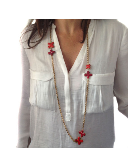Sautoir MARGUERITE DE VALOIS trèfle, chaîne en métal doré vieilli, pâte de verre rouge sang et corail 