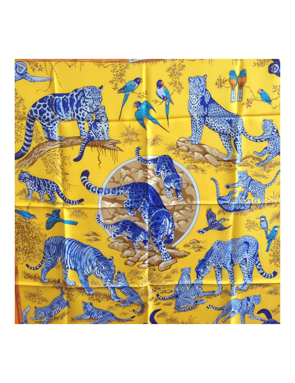 Square of silk HERMES yellow "feline tenderness"