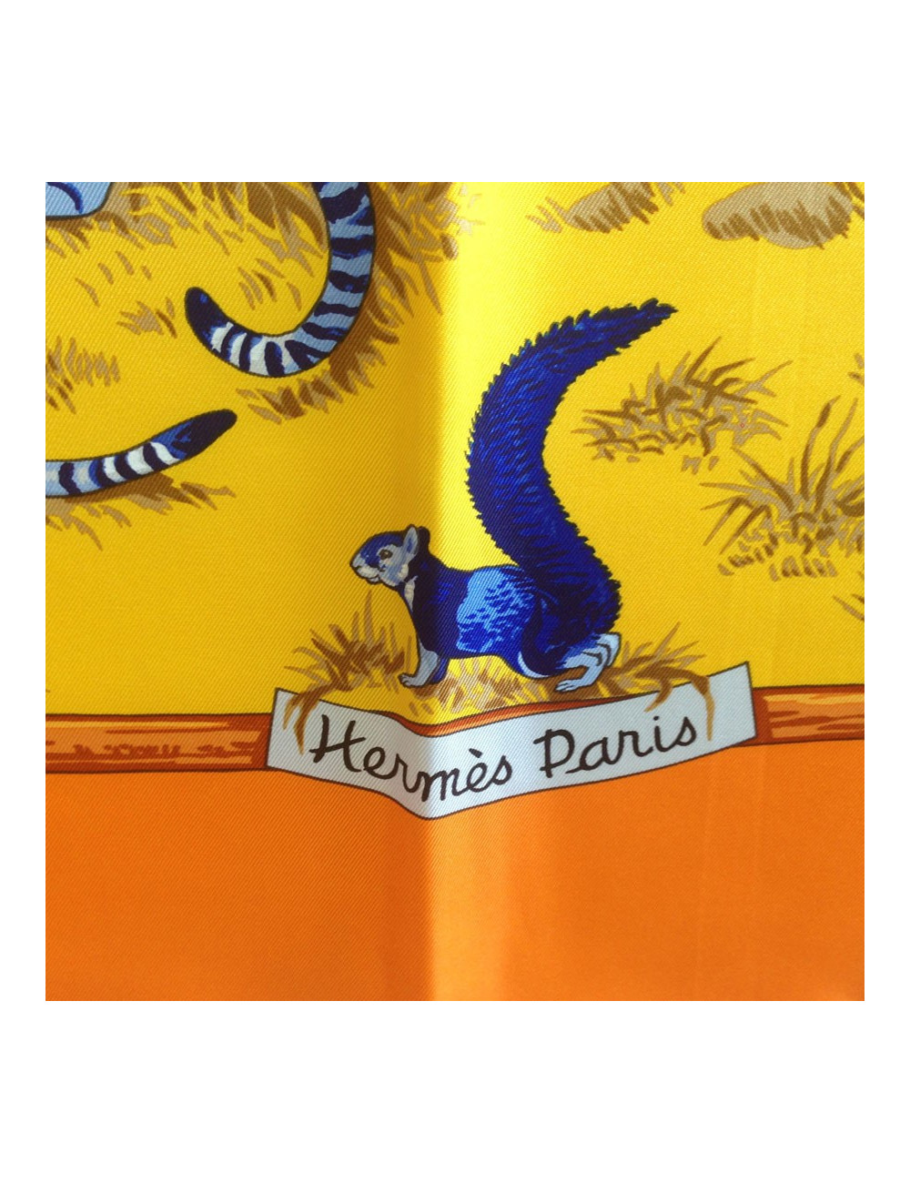 Square of silk HERMES yellow "feline tenderness"