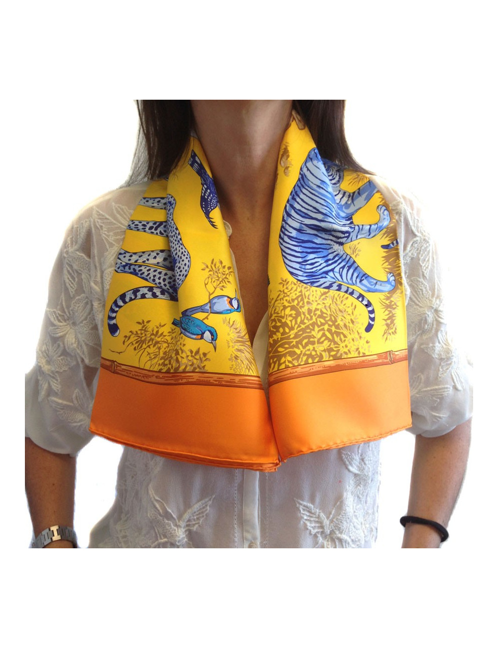 Square of silk HERMES yellow "feline tenderness"