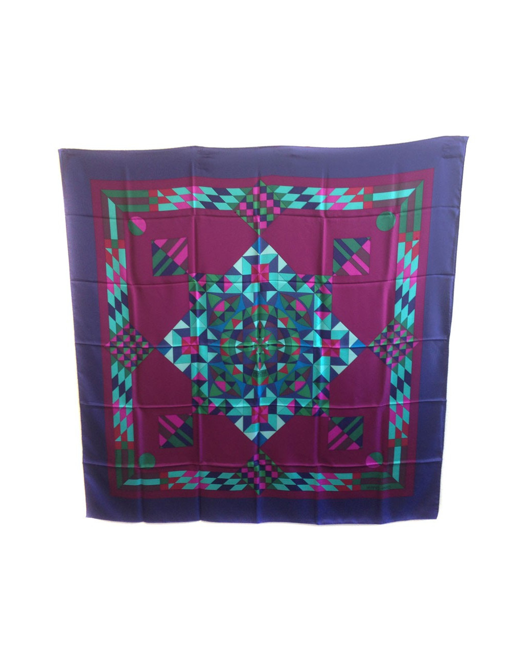 Grand carré HERMES "Psyché" en soie violet