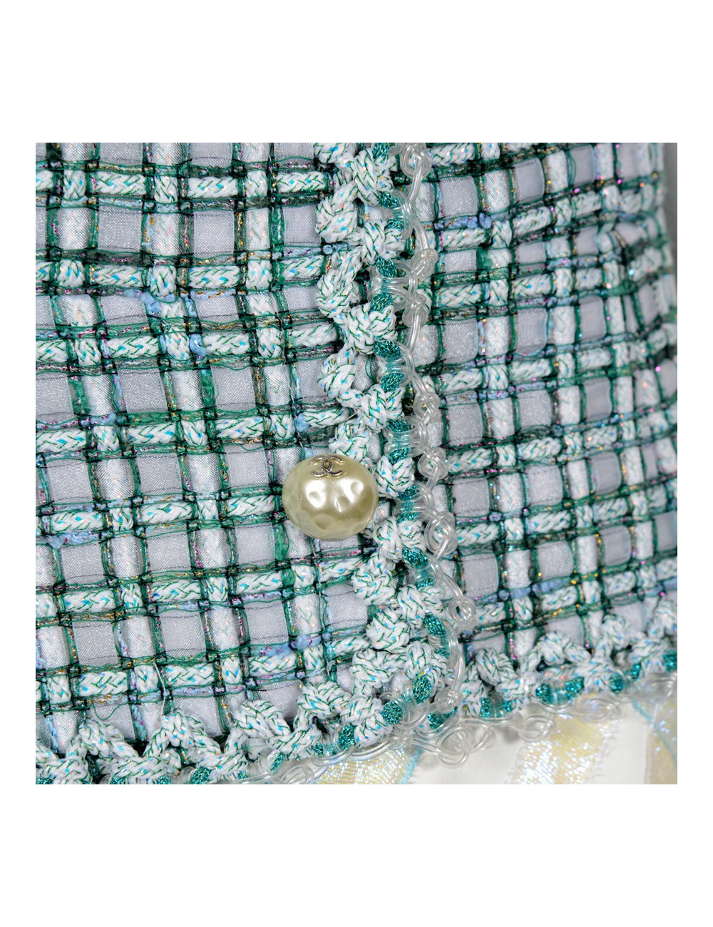 Robe CHANEL T 36  cuir blanc et haut vert  couture