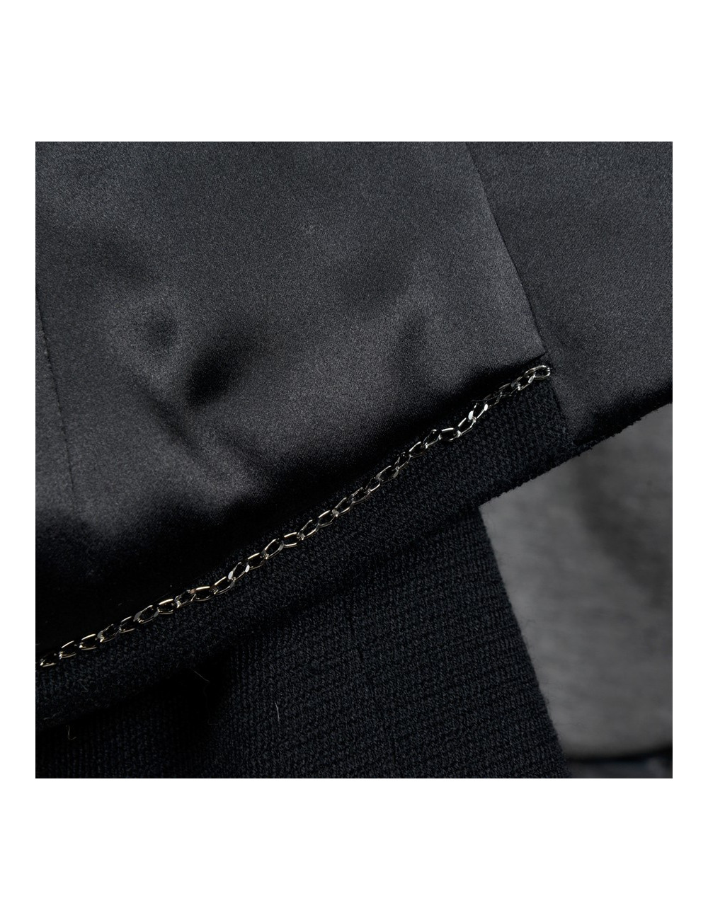 CHANEL Tuxedo black short jacket in wool T 40