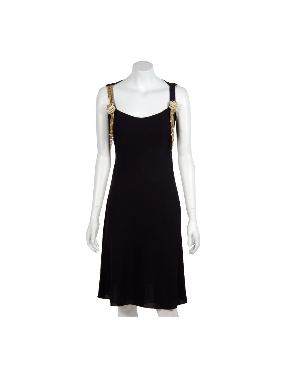 Robe CHANEL T 38 avec bijoux aux épaules