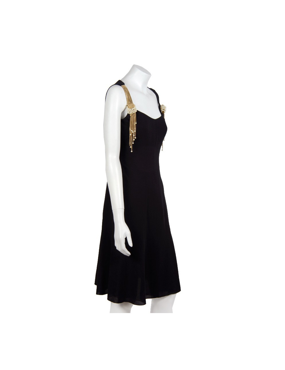Robe CHANEL T 38 avec bijoux aux épaules