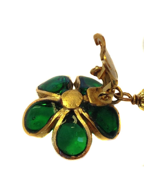 Clips fleurette Marguerite de Valois pâte de verre émeraude et perle ovale nacrée