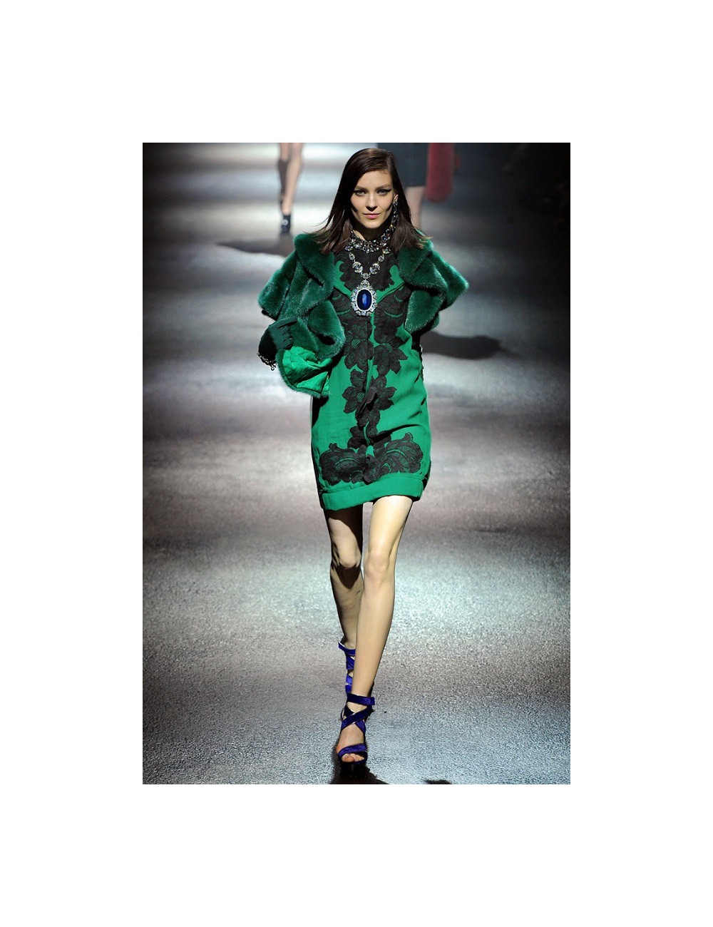 Robe fourreau LANVIN soie avec dentelles T36