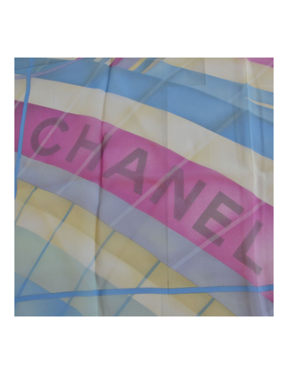Foulard CHANEL en soie, tons pastels