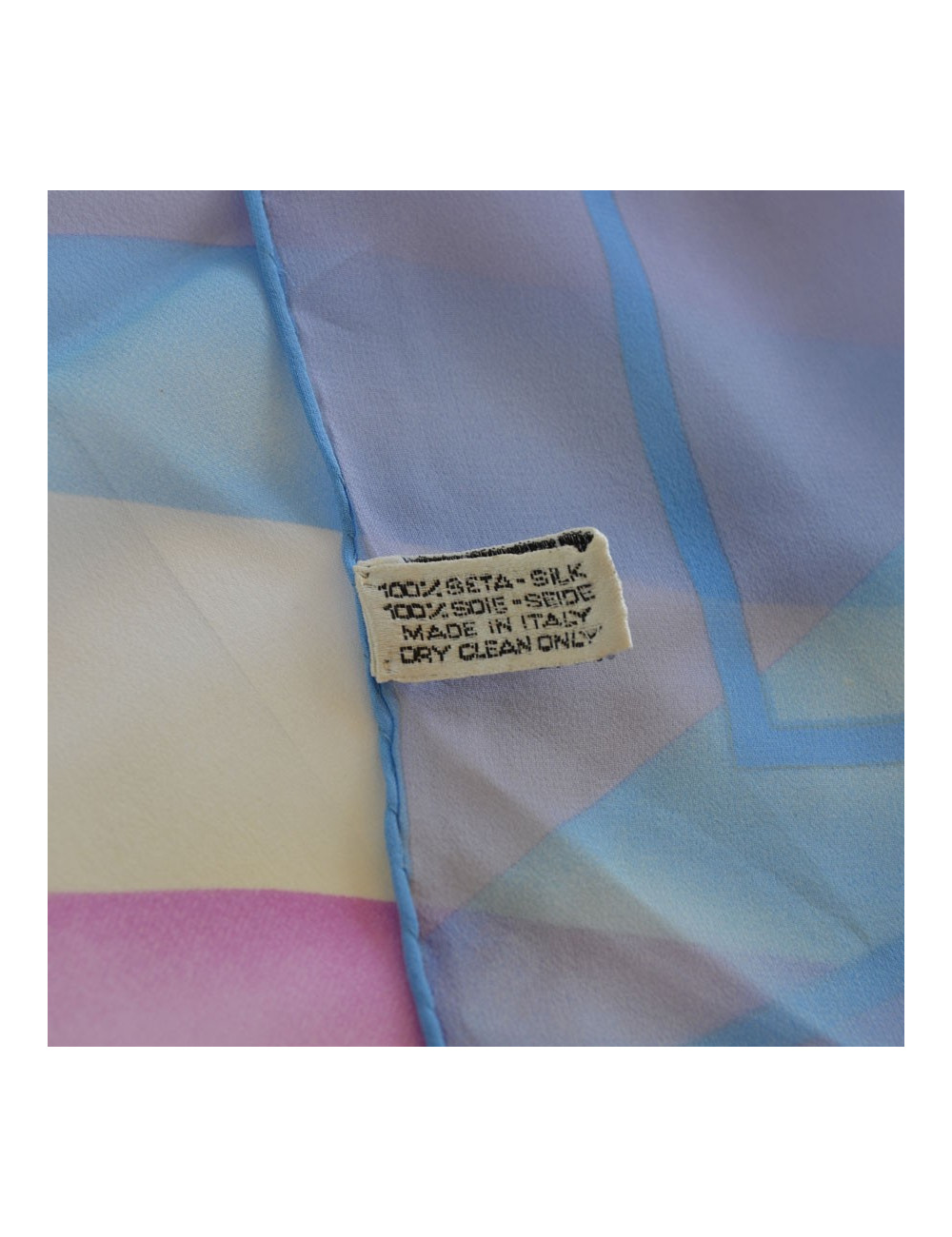 Foulard CHANEL en soie, tons pastels