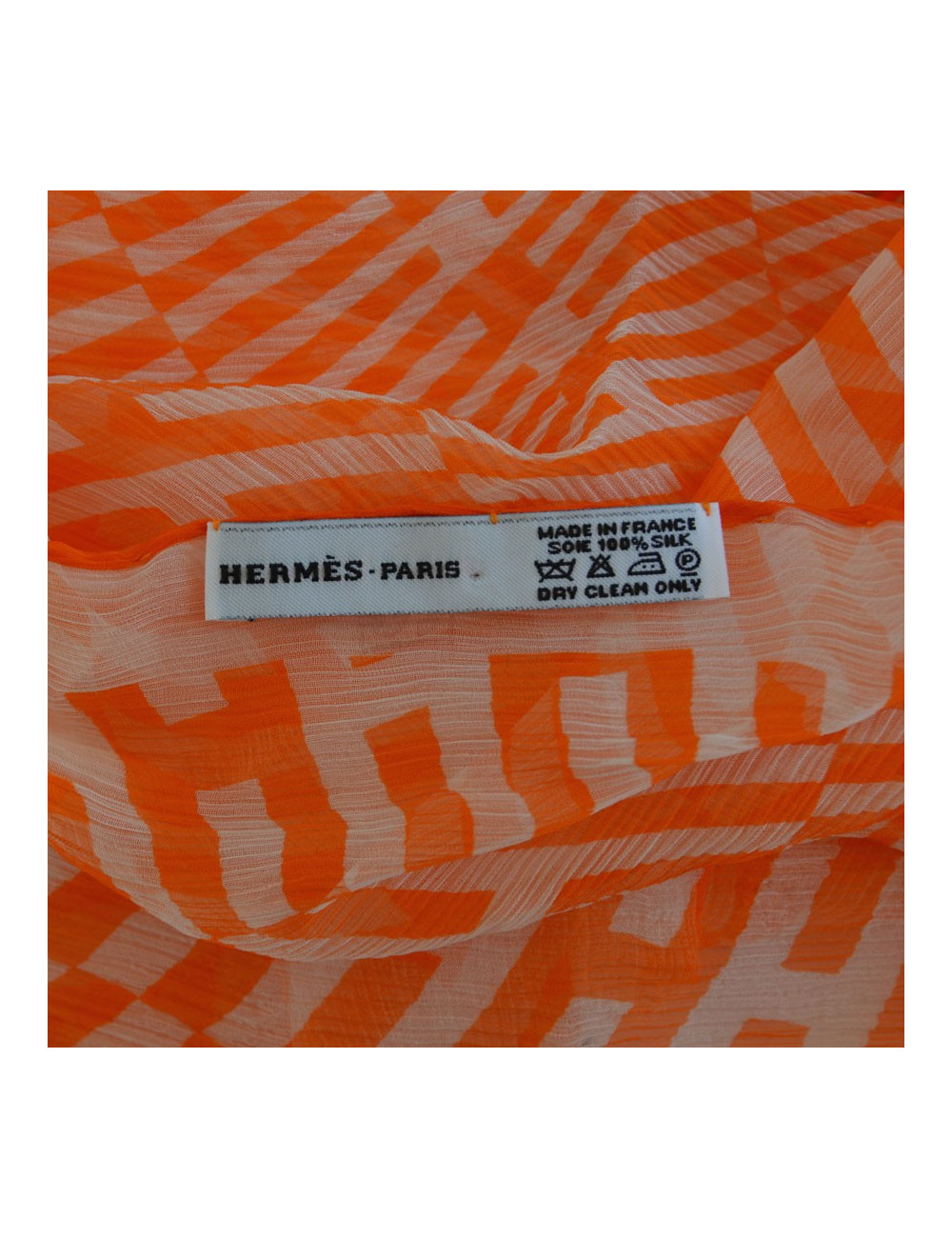 Foulard HERMES en soie froissée orange