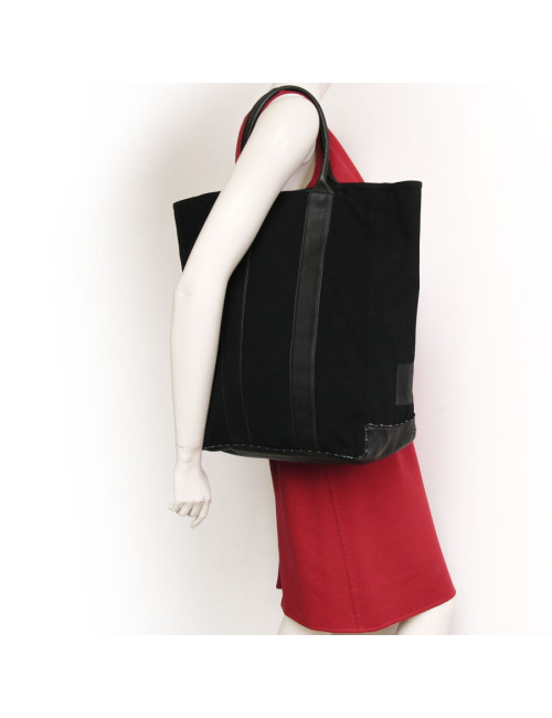 CHANEL tote bag in black jersey and leather