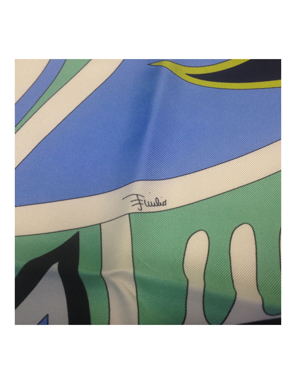 Carré de soie Emilio PUCCI