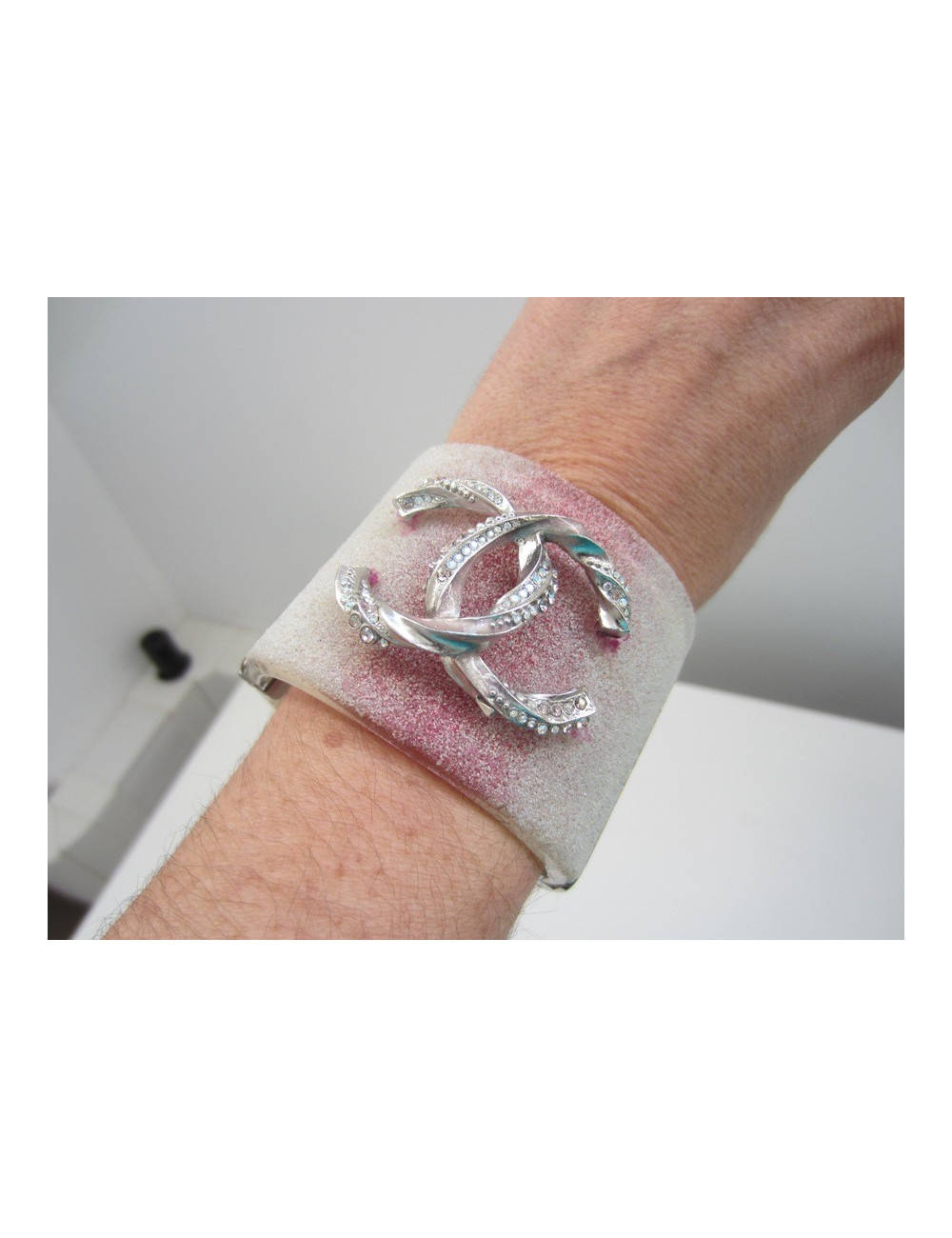 Manchette rose CHANEL