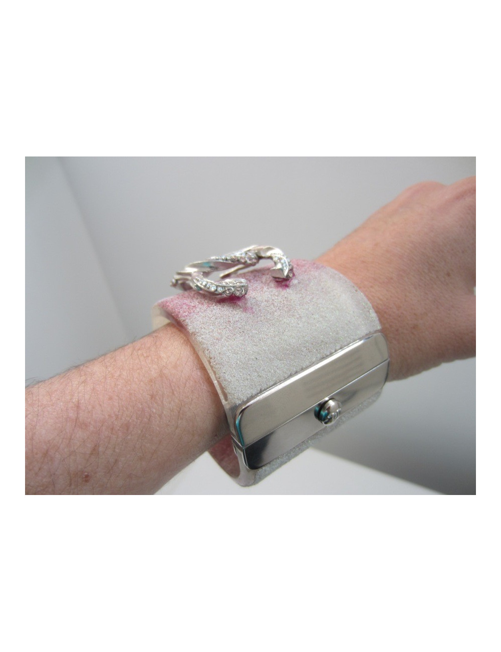 Manchette rose CHANEL