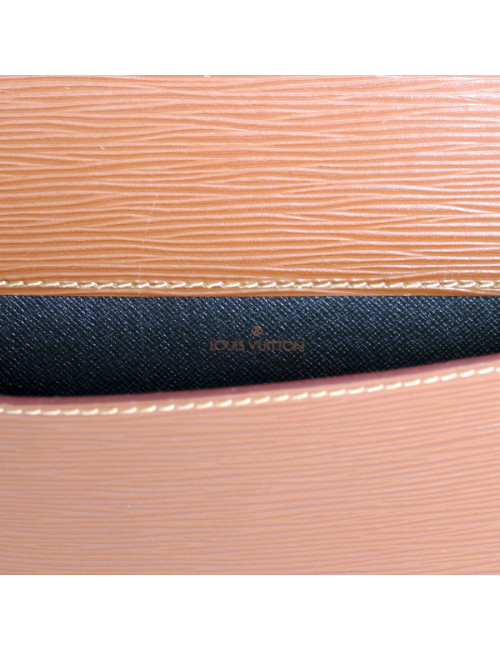 Porte documents  piqûres  sellier LOUIS VUITTON en cuir épi