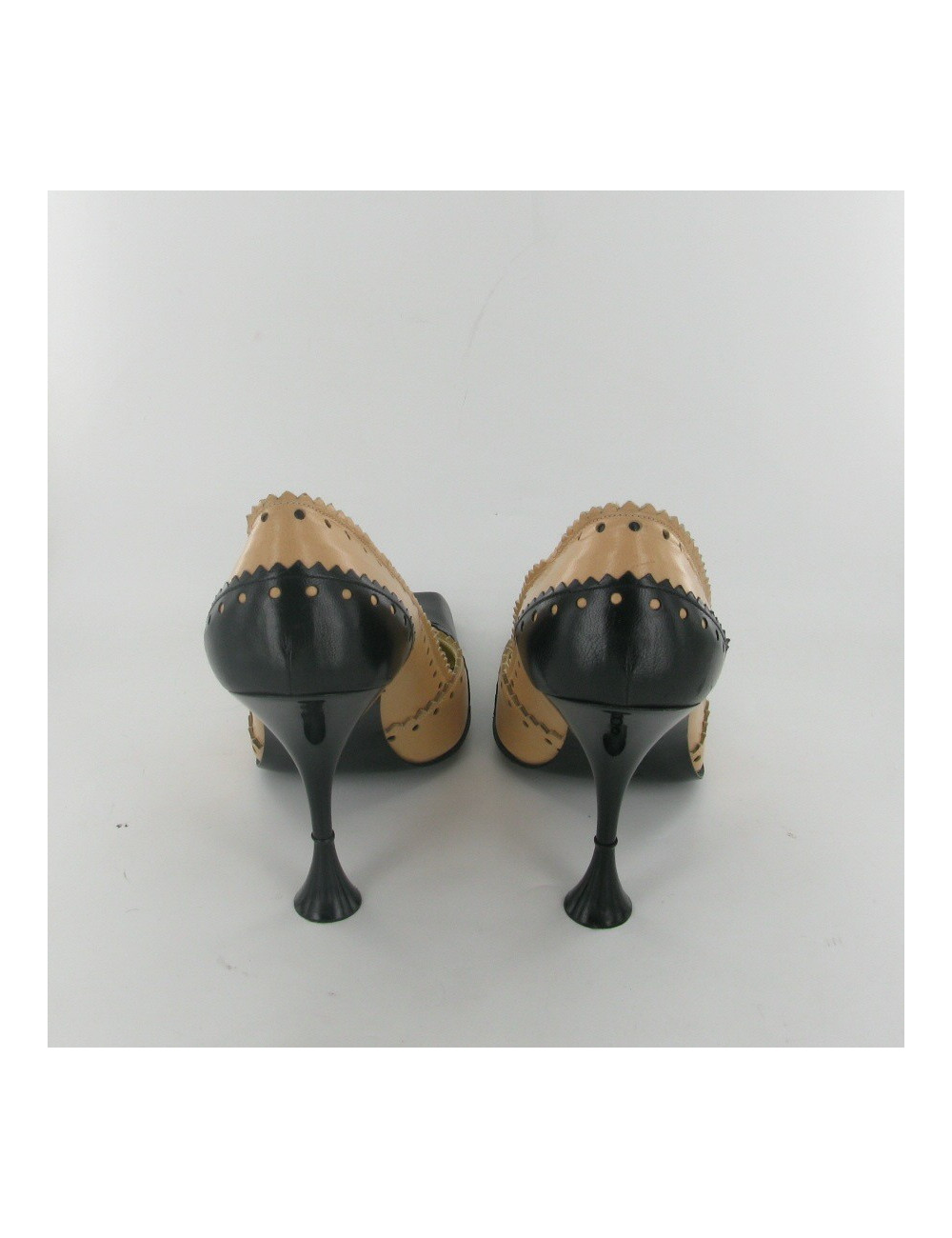 Two-tone pumps CHRISTIAN LACROIX