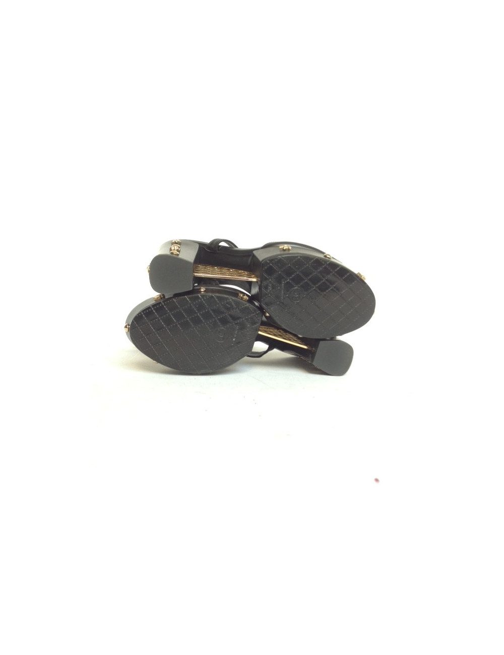 Sandals platform "Fence" CHANEL T39.5 black box set with Golden nails