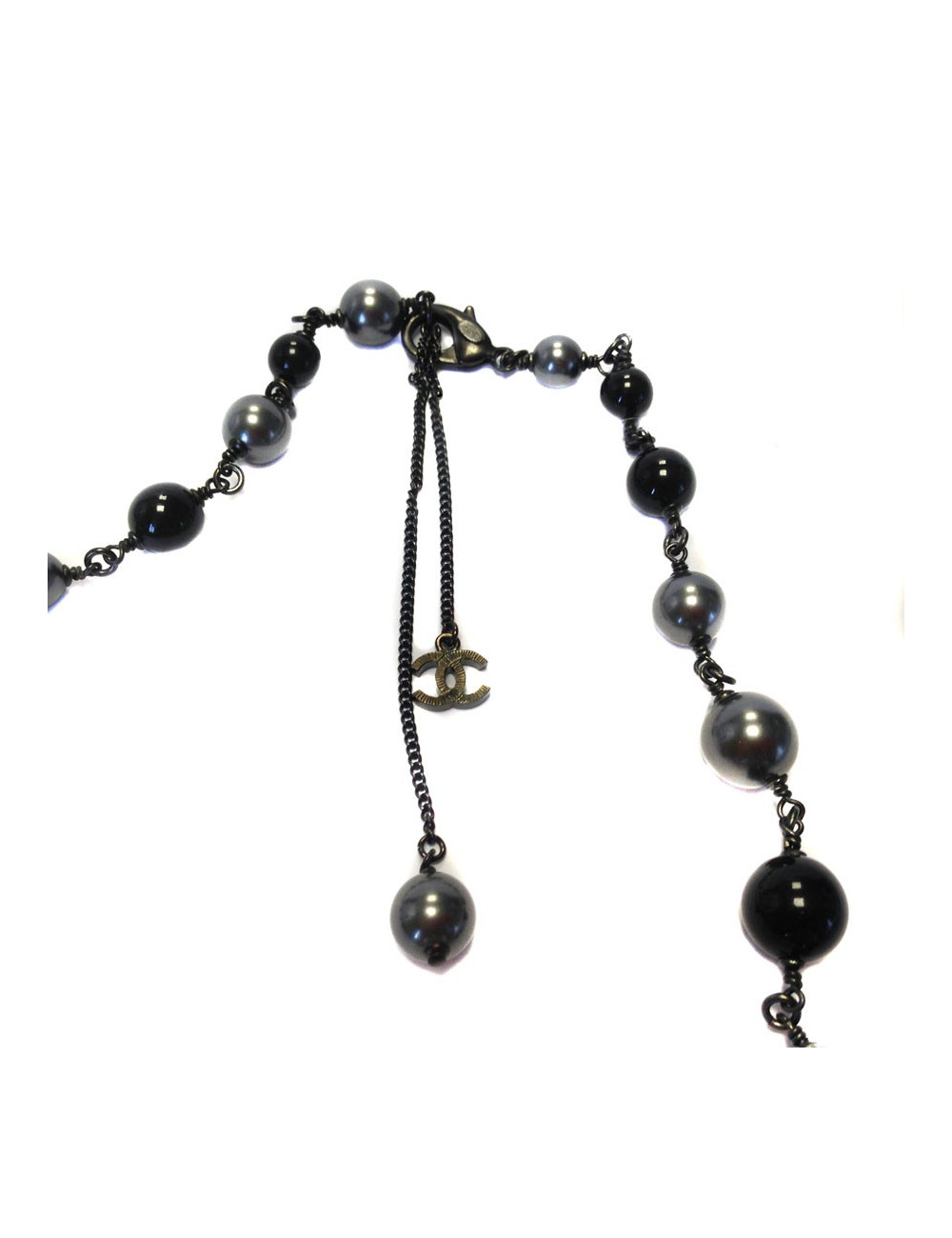 Long sautoir CHANEL en perles  velours , acier et noires