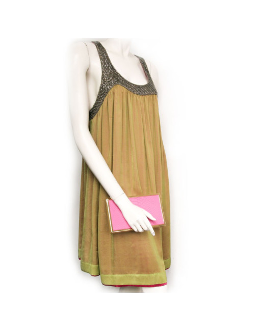 Sac clutch en métal VICTORIA BECKHAM en python fushia et laiton doré