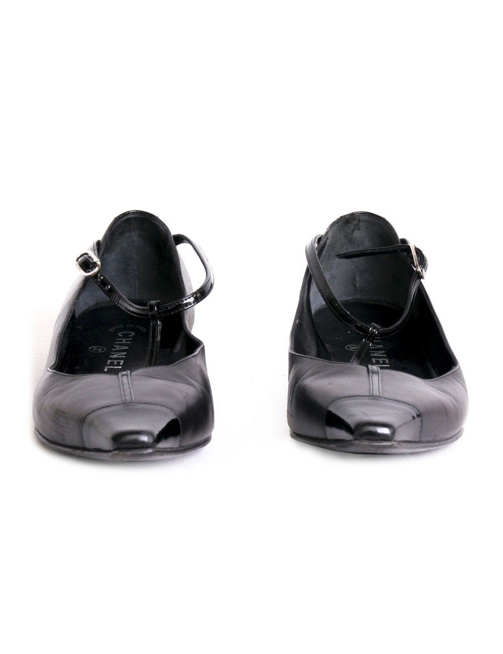 Chaussures Chanel T37 en cuir noir