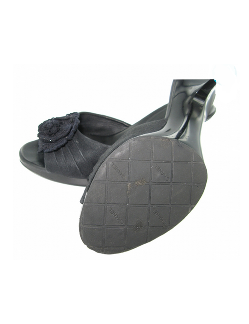 CHANEL T 36 black mules