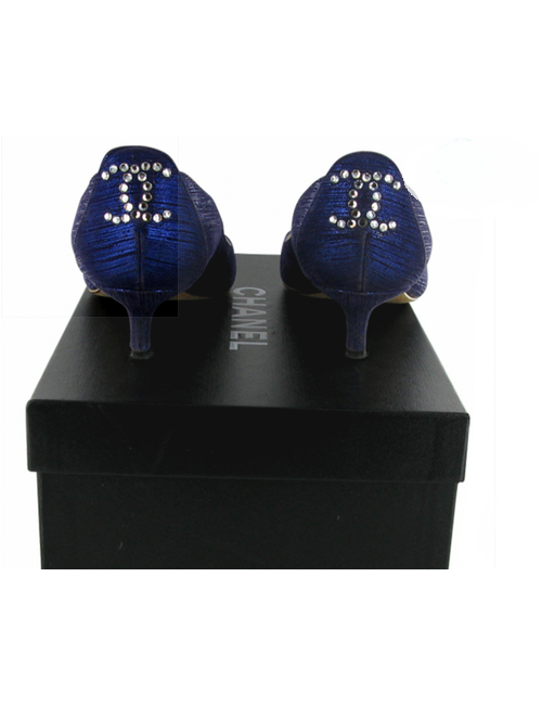 CHANEL T 36 iridescent purple pumps