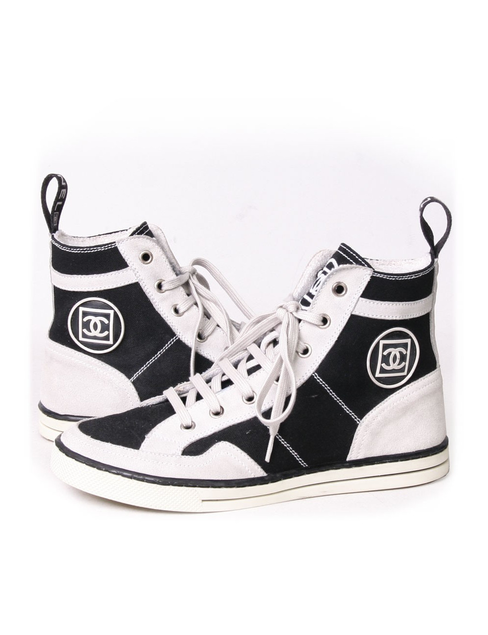 Two-tone CHANEL T 37 sneakers