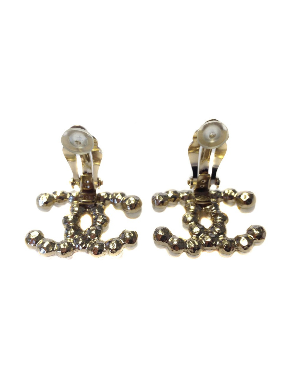 Grands clips d'oreille CHANEL CC perlés