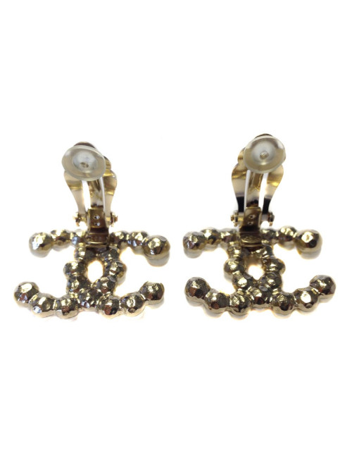 Large beaded CHANEL CC ear clips