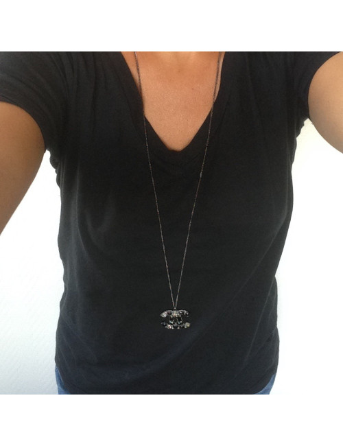 Long collier CHANEL métal argent noirci