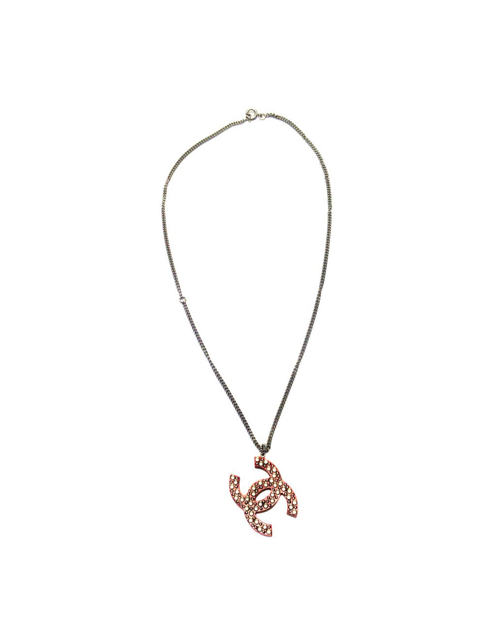 Collier CHANEL pendentif CC rouge en plexi clouté