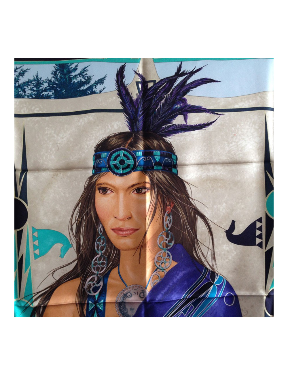 Carré HERMES "WA'KO NI" princesse indienne en soie bleue