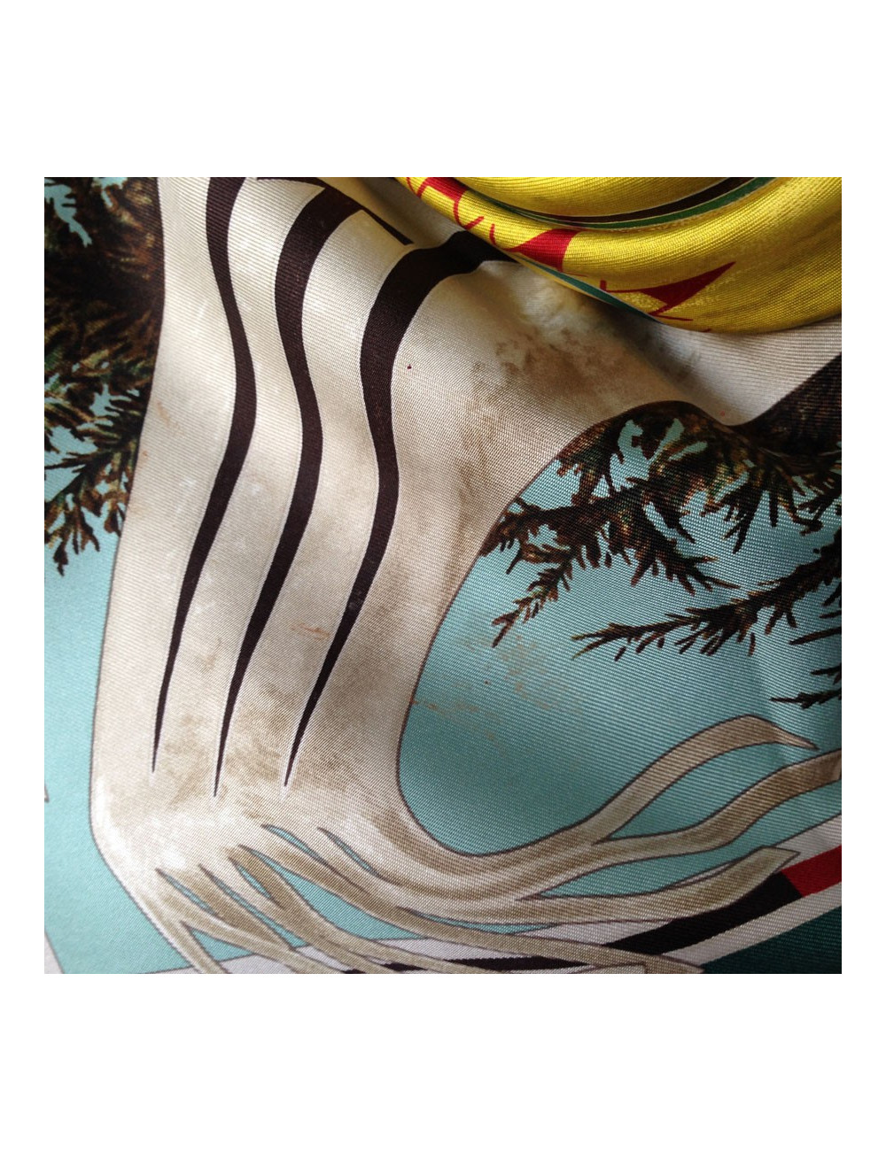 Hermès "WA ' KO NI" Princess Indian yellow silk