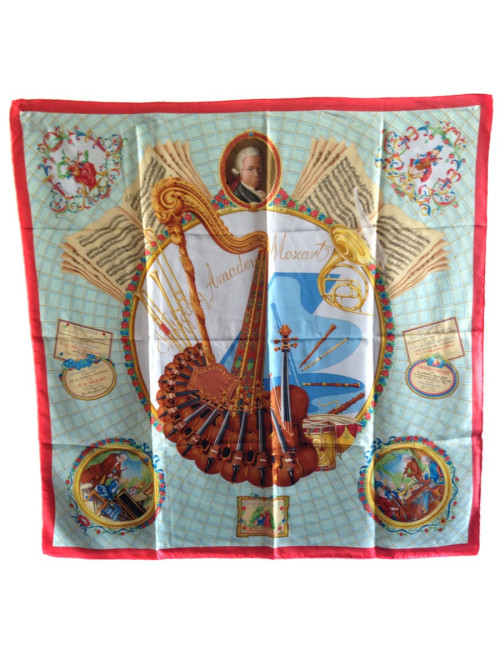 Carré HERMES "Hommage à Mozart" en soie