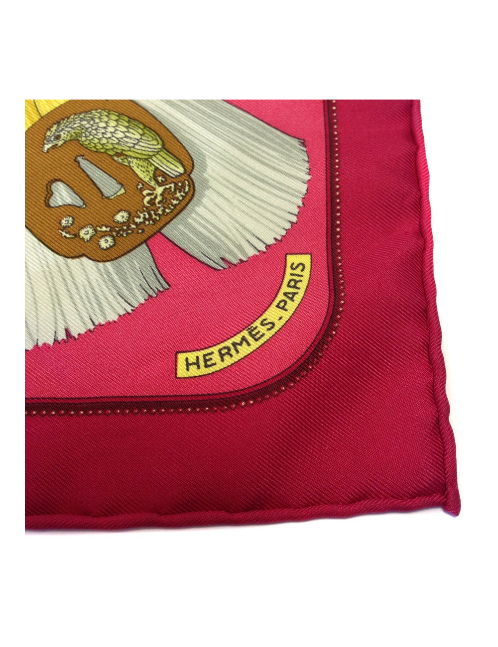 Carré HERMES "Tsubas" en soie rose