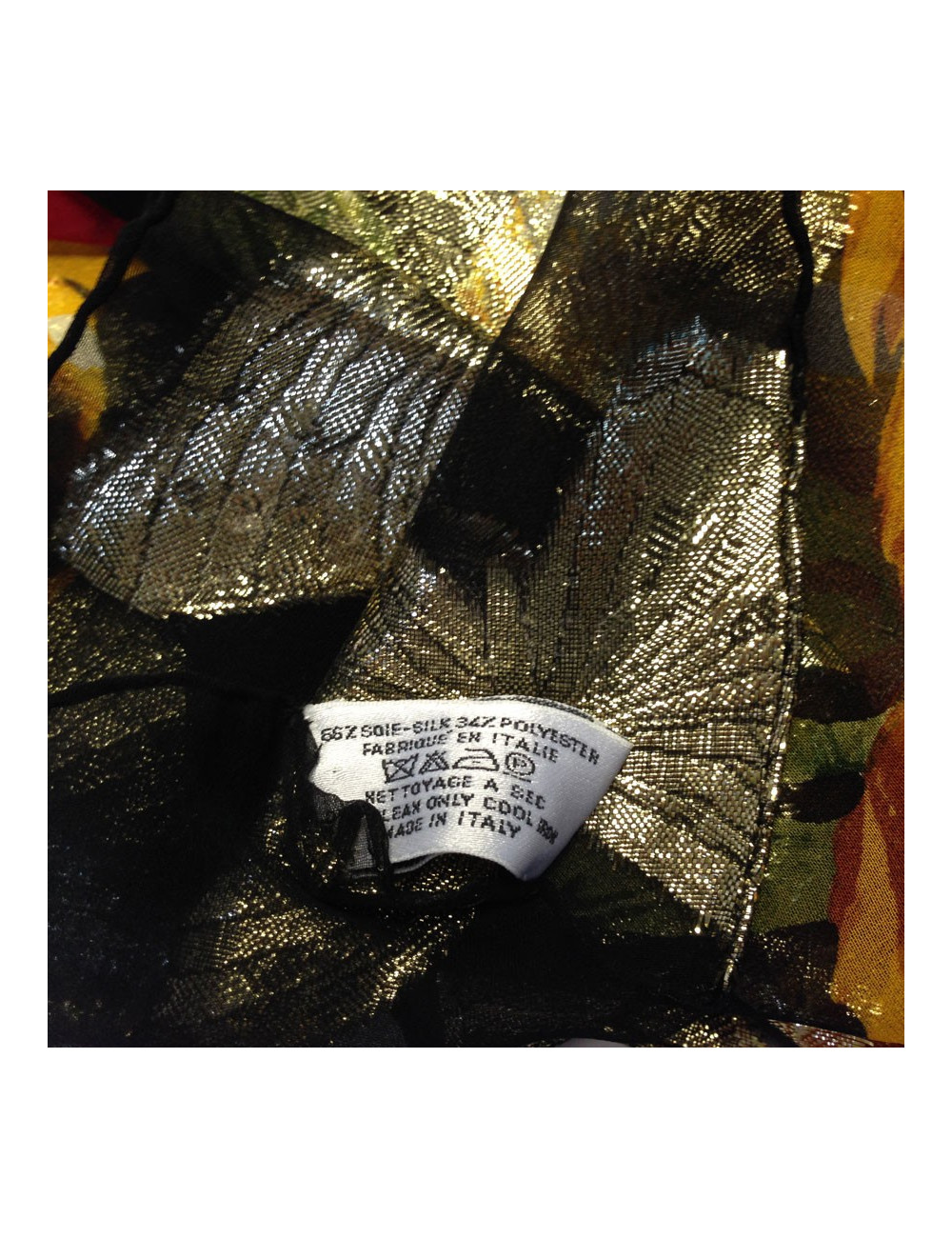 Foulard YVES SAINT LAURENT noir et or