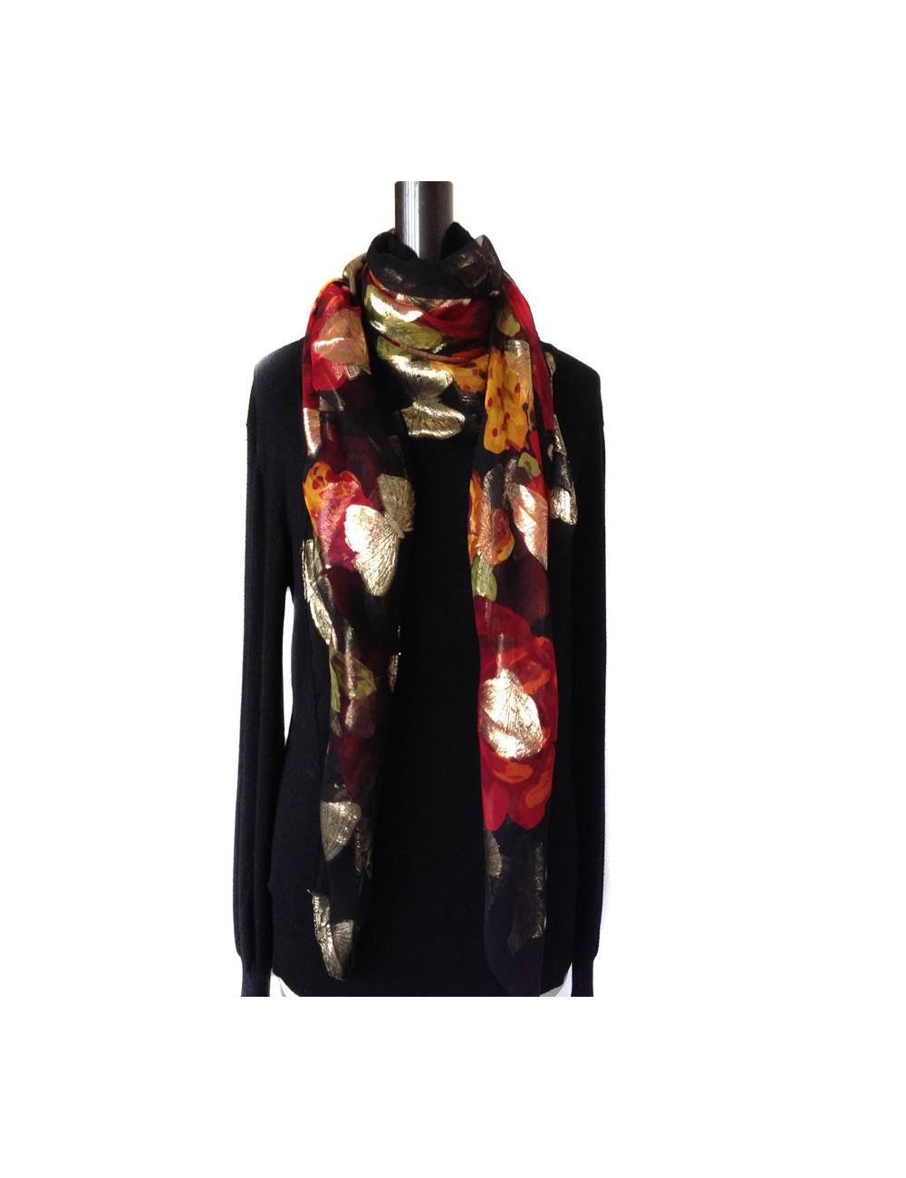 Foulard YVES SAINT LAURENT noir et or