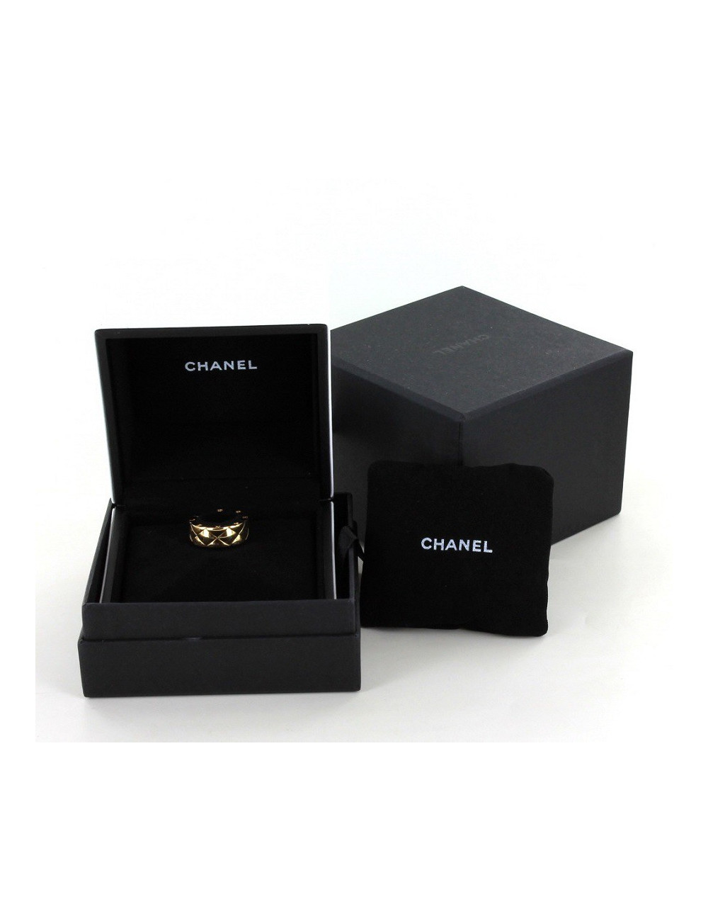 bague chanel matelassée en or jaune t49
