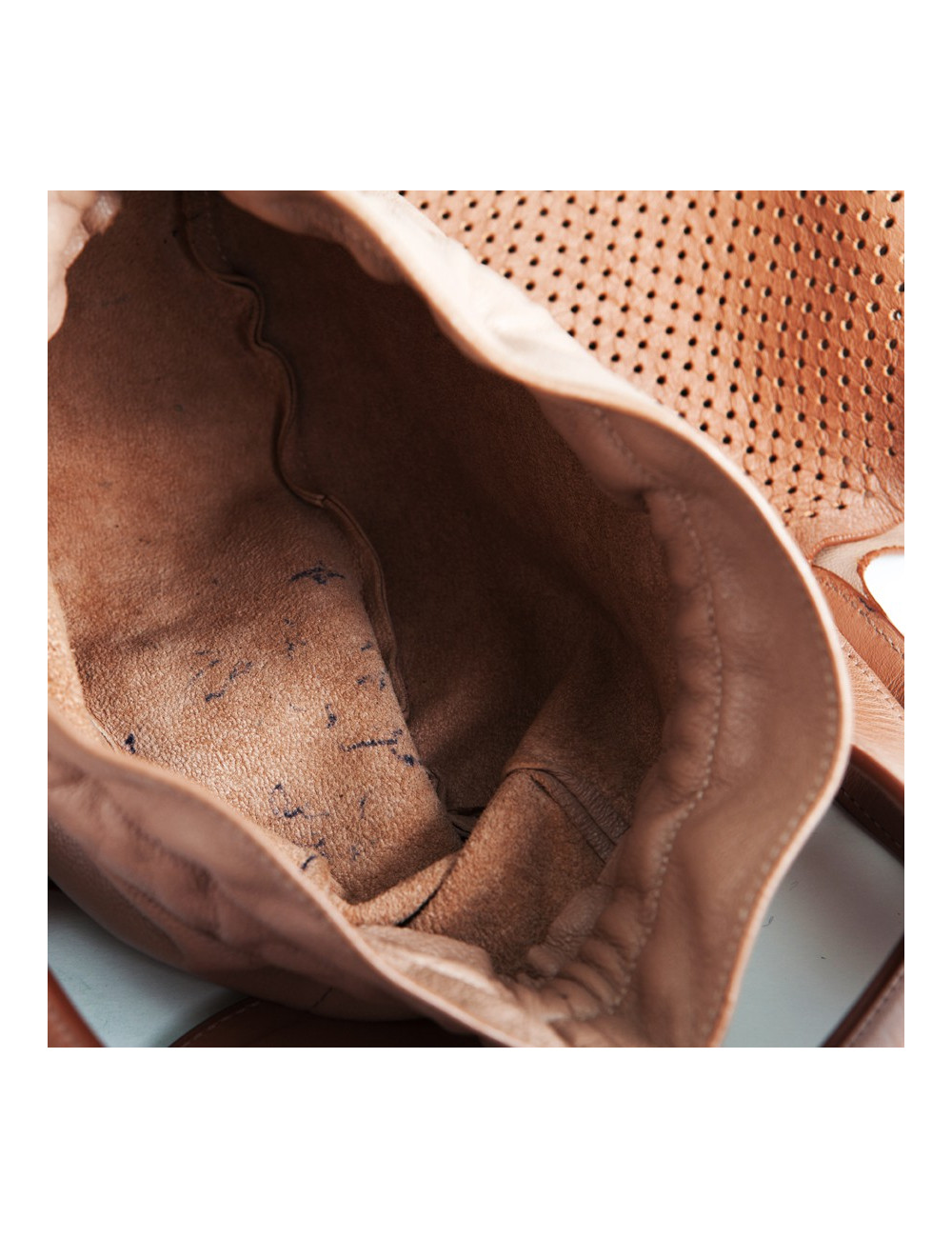 sac ALAIA cuir perforé gold