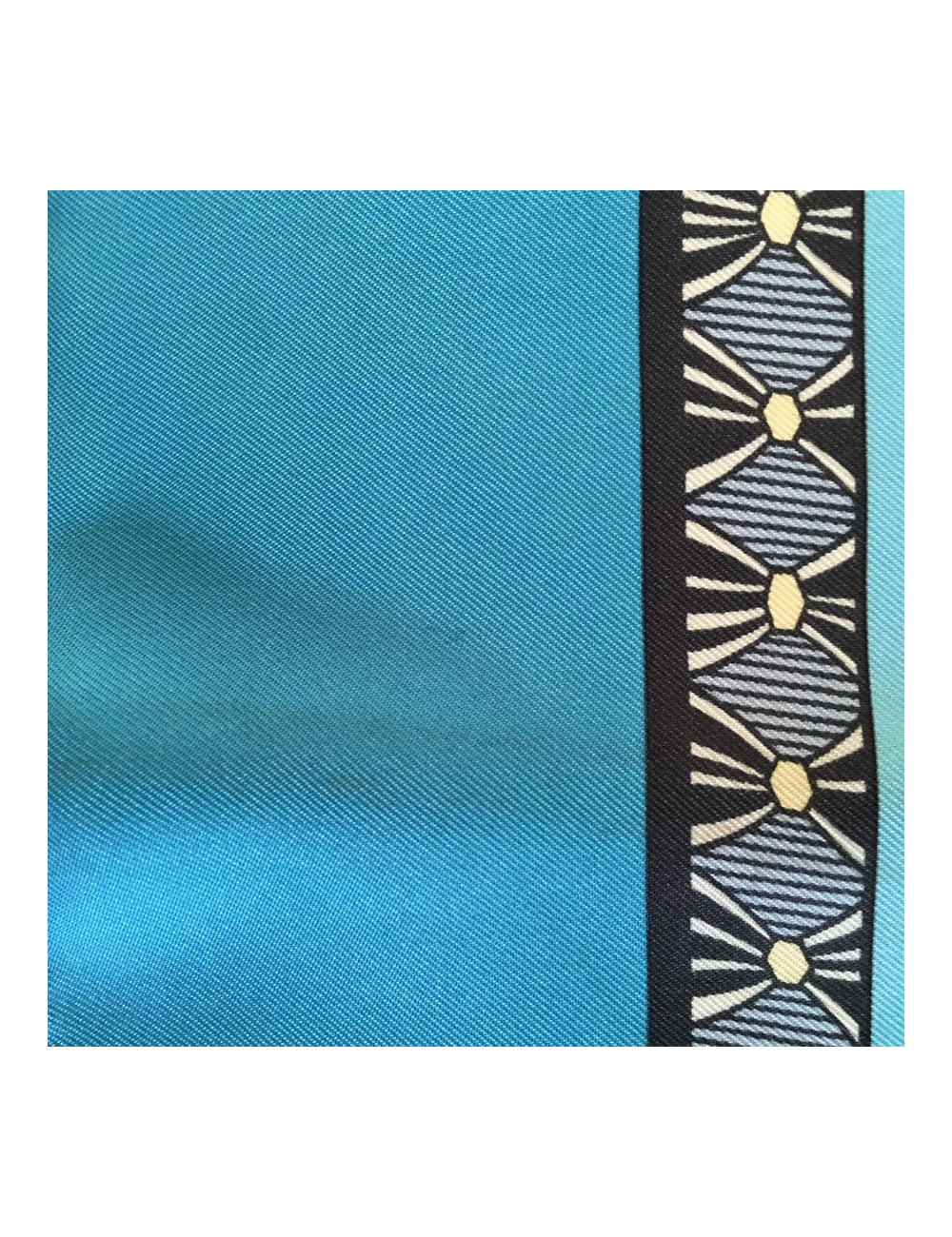 Carré HERMES "Vie du fleuve" en soie bleu