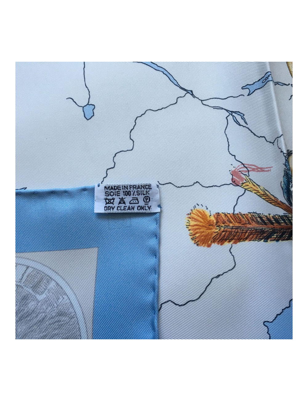 Carré HERMES "Samuel de Champlain, Le Canada" en soie bleu ciel