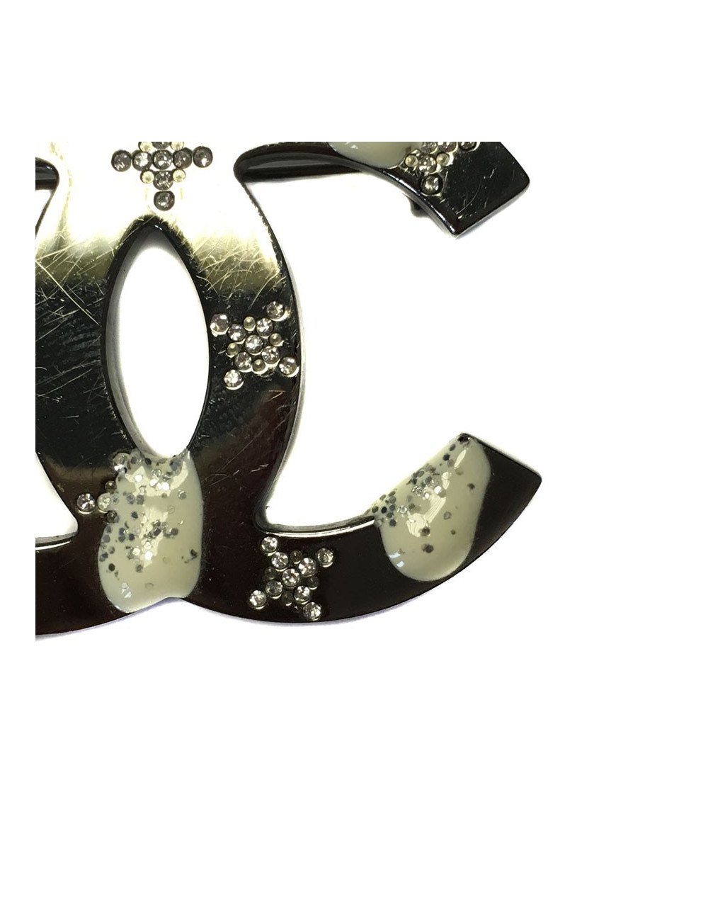 PIN CHANEL CC in rhinestone and silver metal