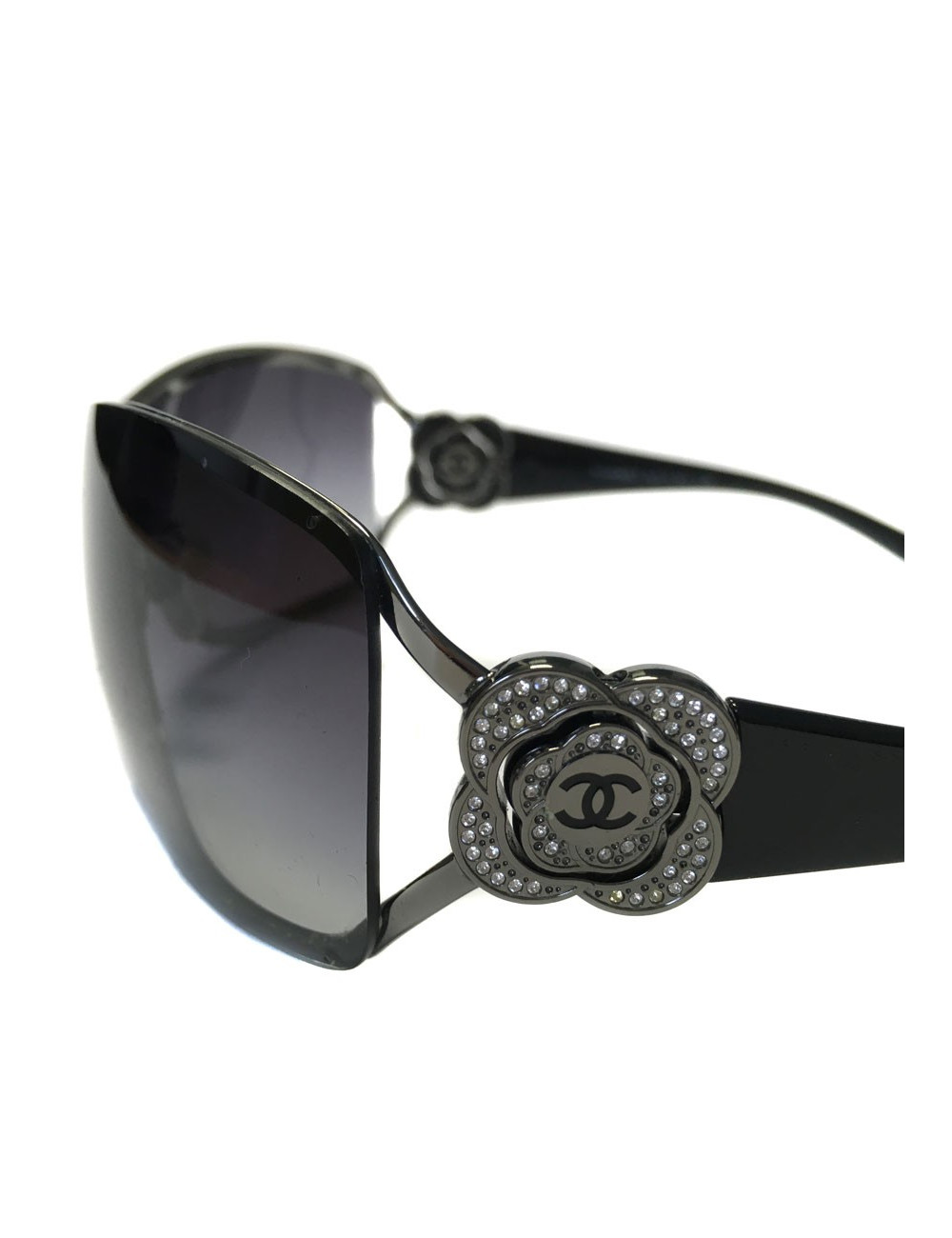 Lunettes de soleil CHANEL