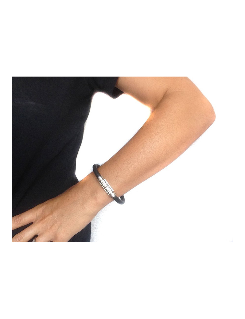 LOUIS VUITTON "Digit" t 19 bracelet