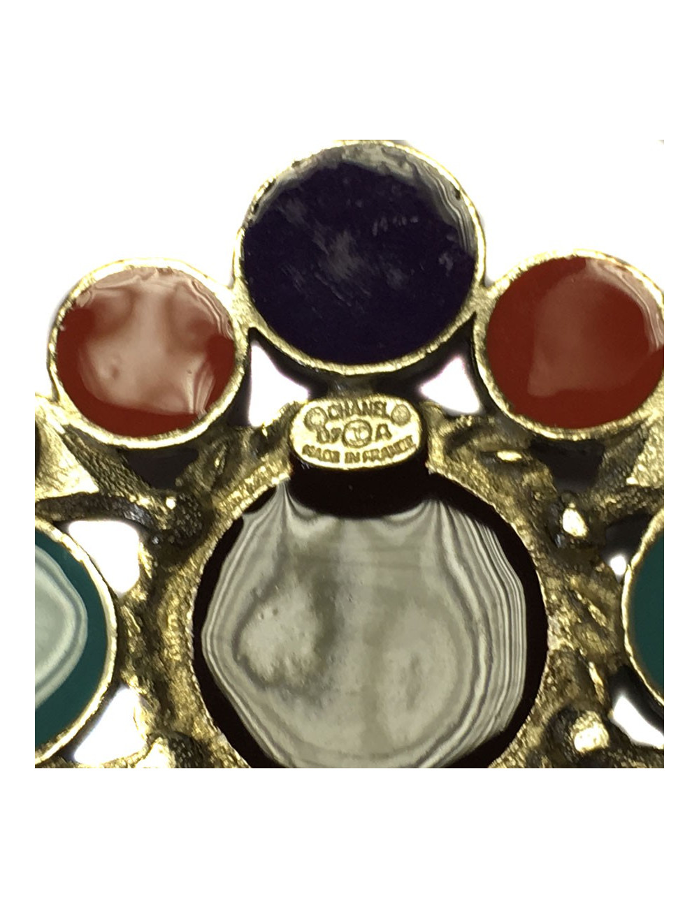 Multicolor CHANEL brooch and rhinestones