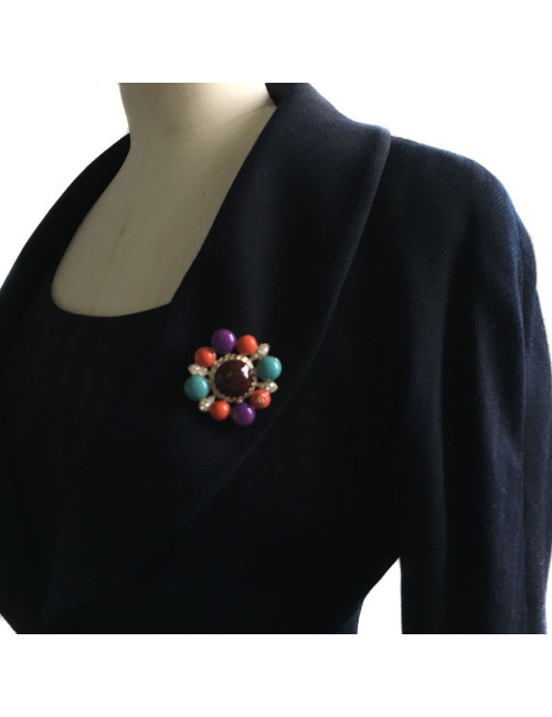 Multicolor CHANEL brooch and rhinestones