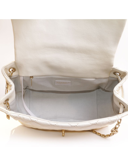 Sac CHANEL cuir matelassé beige
