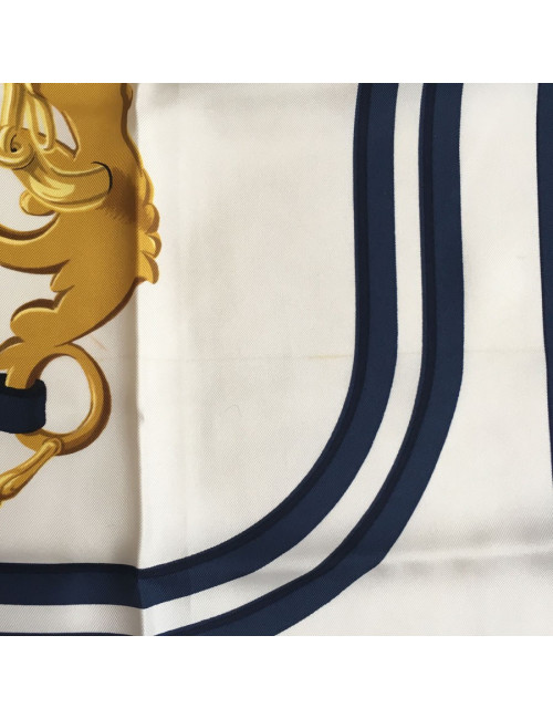 AUCTION square "Brides de Gala" in silk blue white